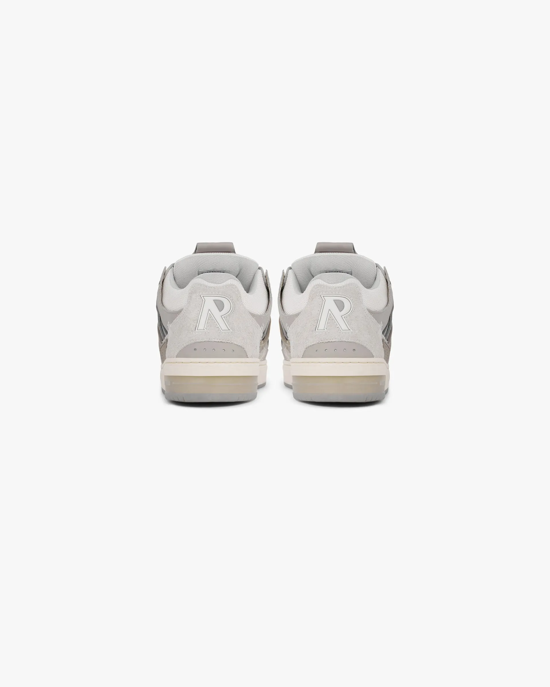 Represent Bully Sneaker -> Bully