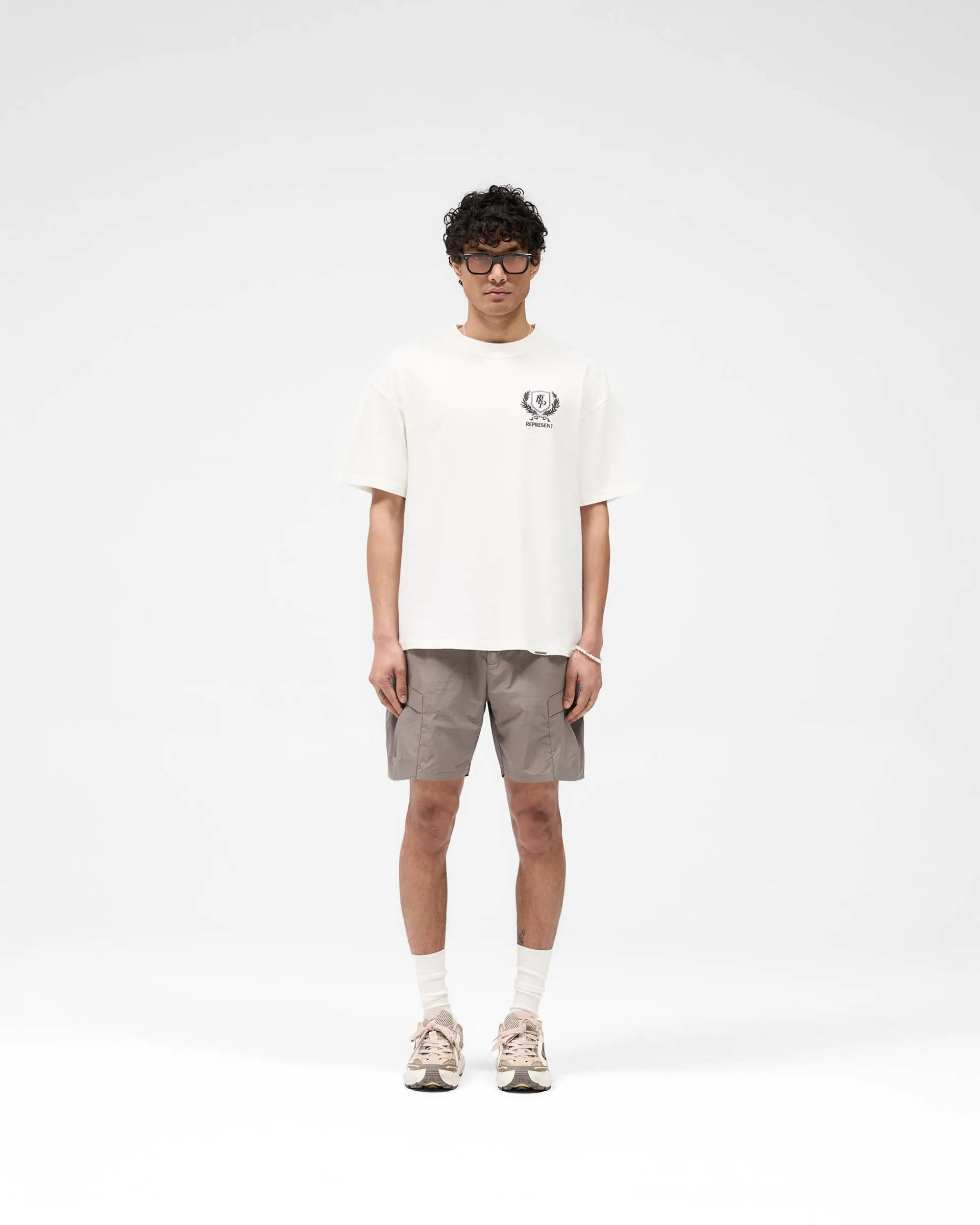 Represent Crest T-Shirt - Flat White> T-Shirts