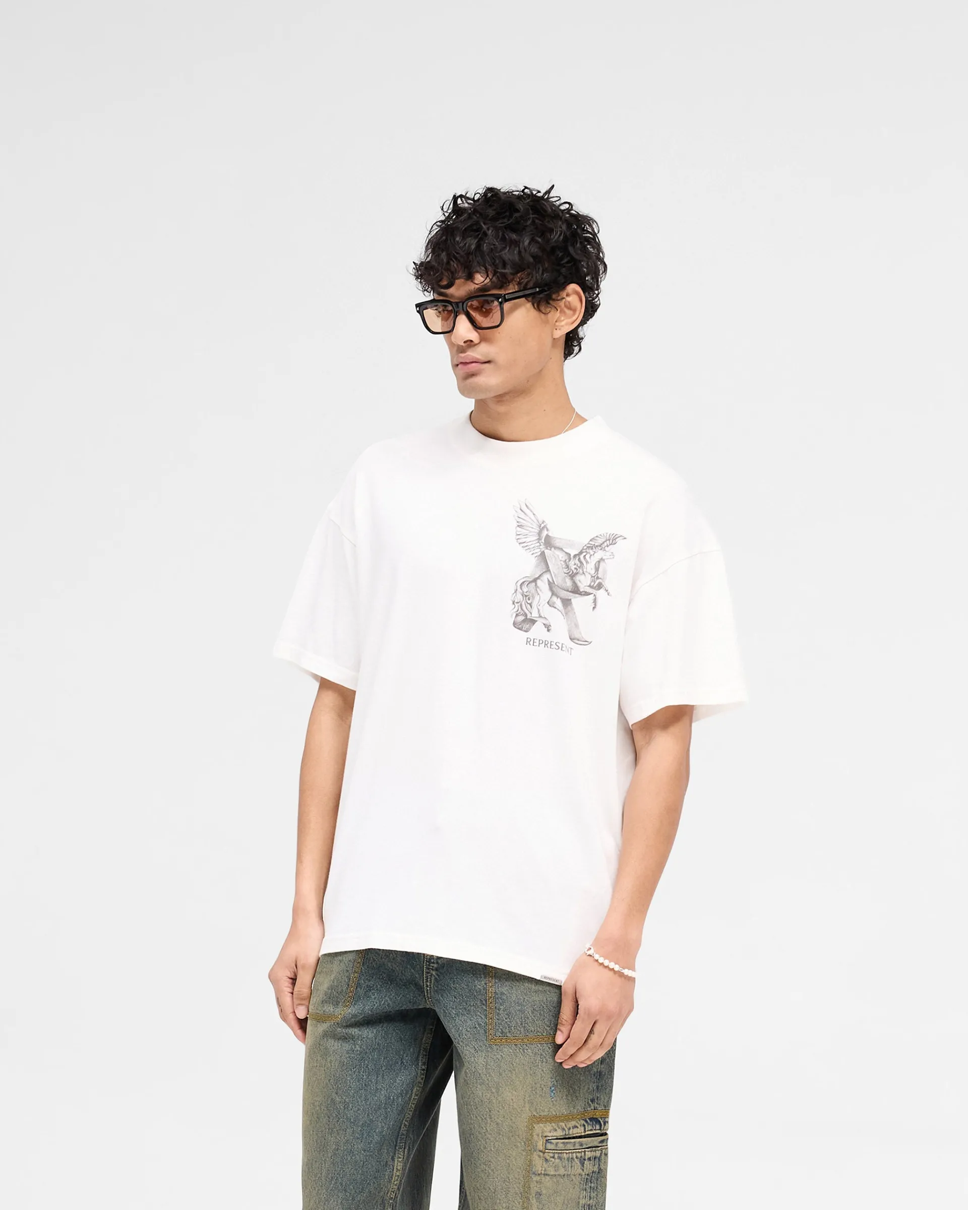 Represent Elegance In Motion T-Shirt - Flat White> T-Shirts