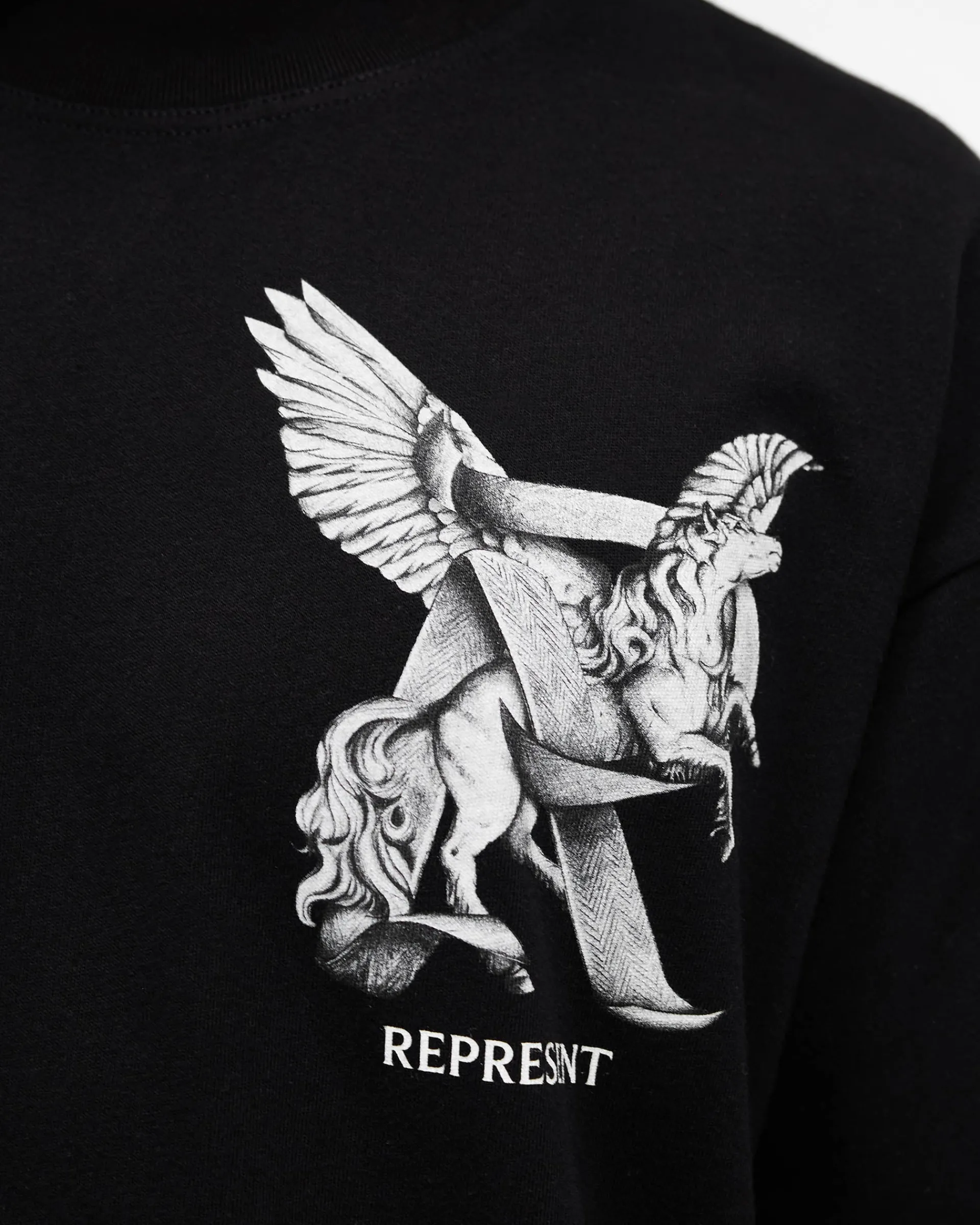 Represent Elegance In Motion T-Shirt - Jet Black> T-Shirts