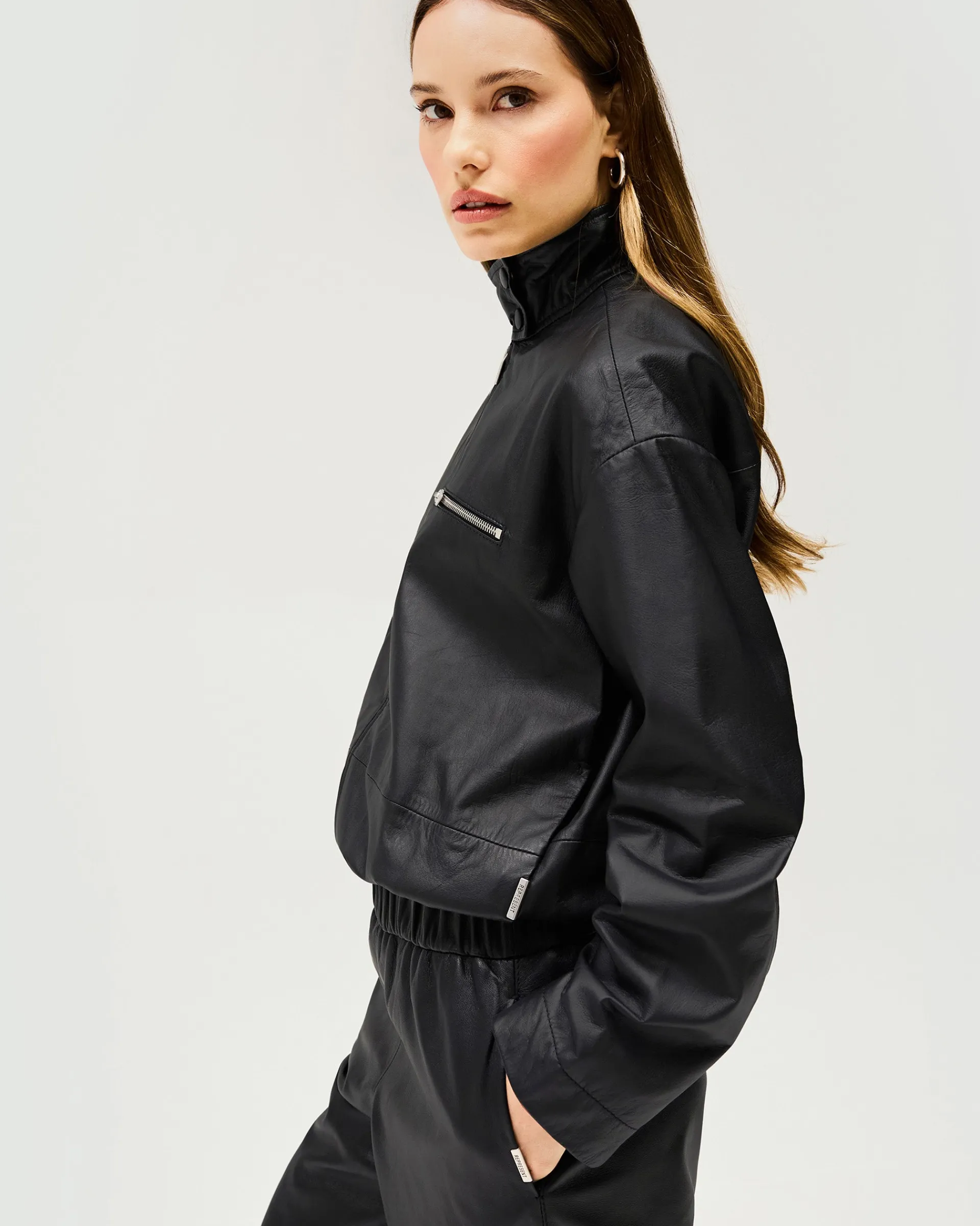 Represent Fuel Jacket - Jet Black> Outerwear