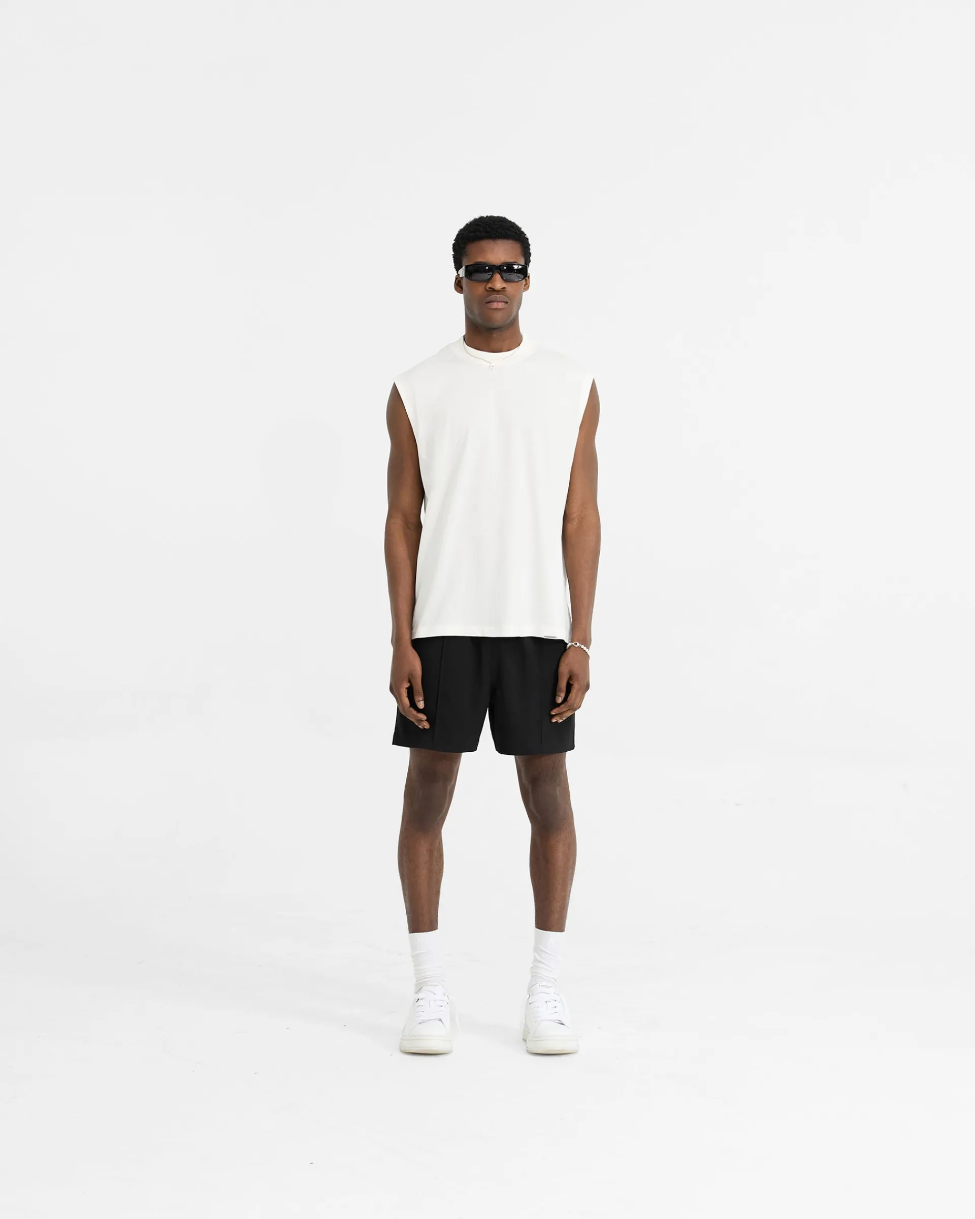 Represent Initial Track Short -> Shorts