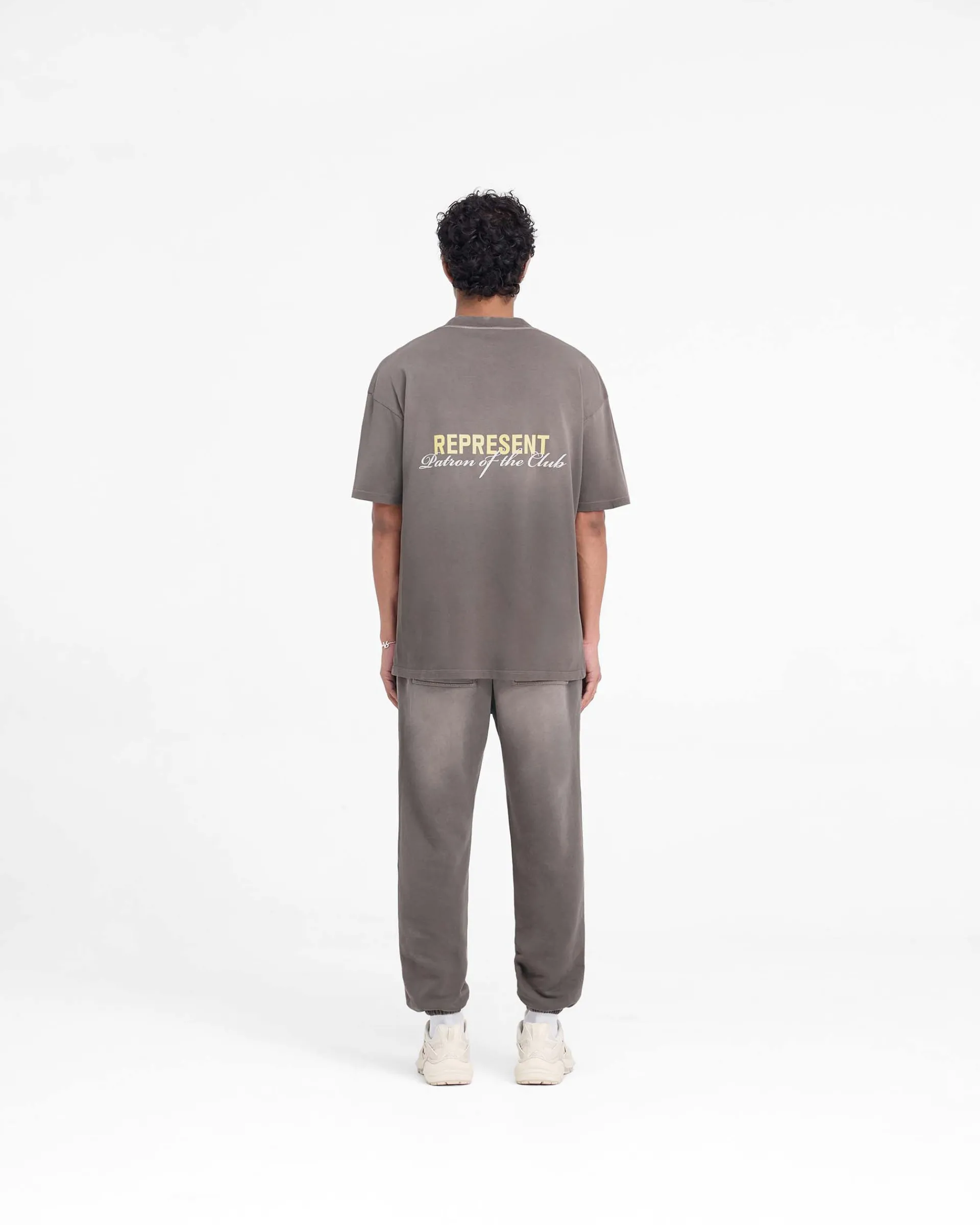 Represent Patron Of The Club T-Shirt - Washed Olive> T-Shirts