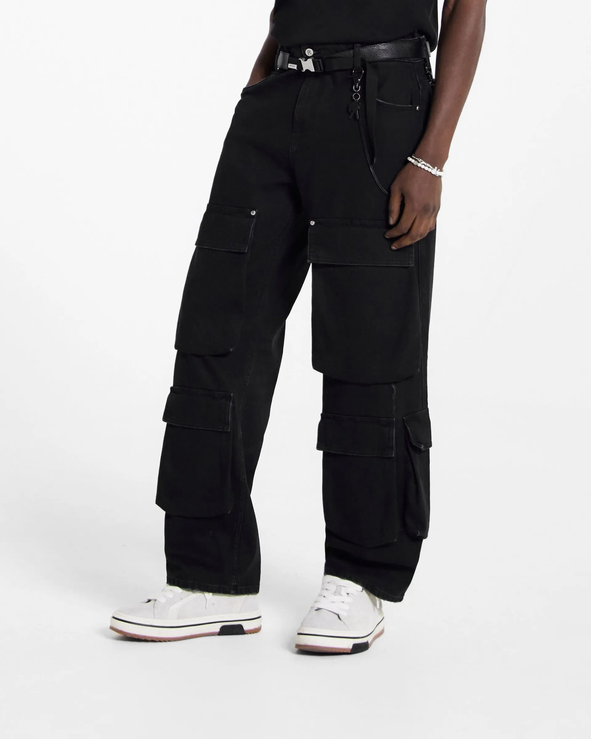 Represent R3Ca Cargo Denim -> Denim