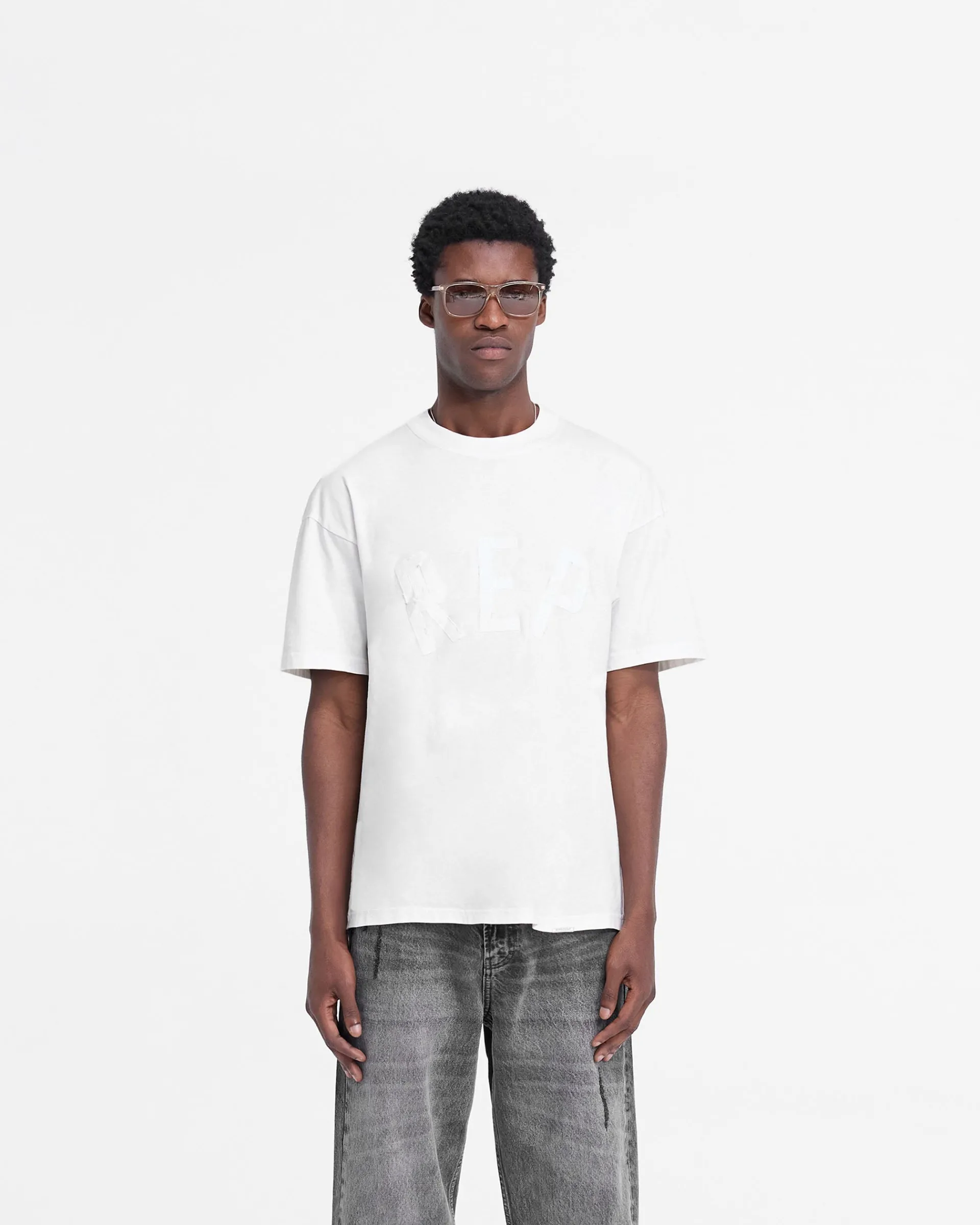 Represent Rep Applique T-Shirt - Flat White> T-Shirts