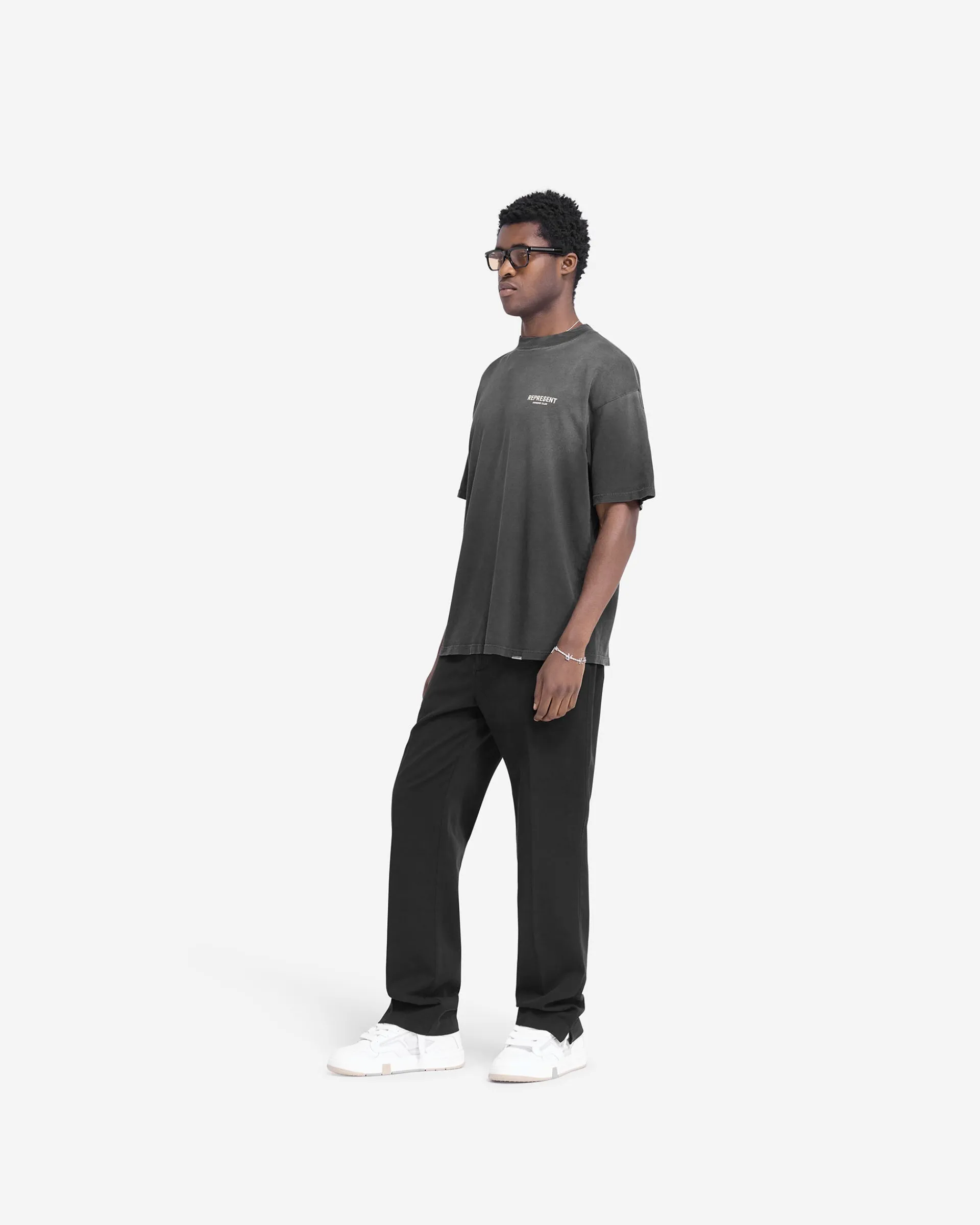 Represent Owners Club T-Shirt - Aged Black> T-Shirts