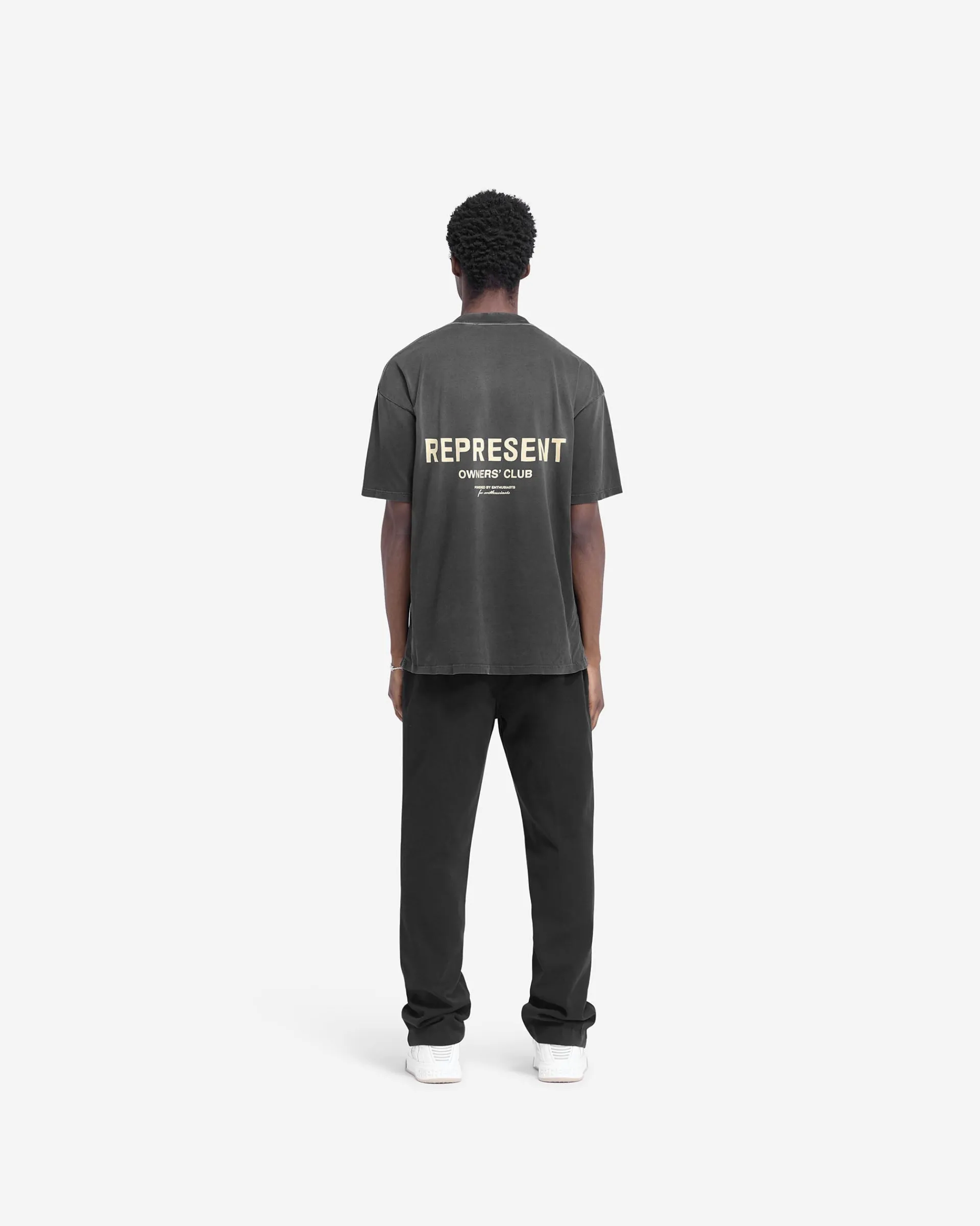 Represent Owners Club T-Shirt - Aged Black> T-Shirts