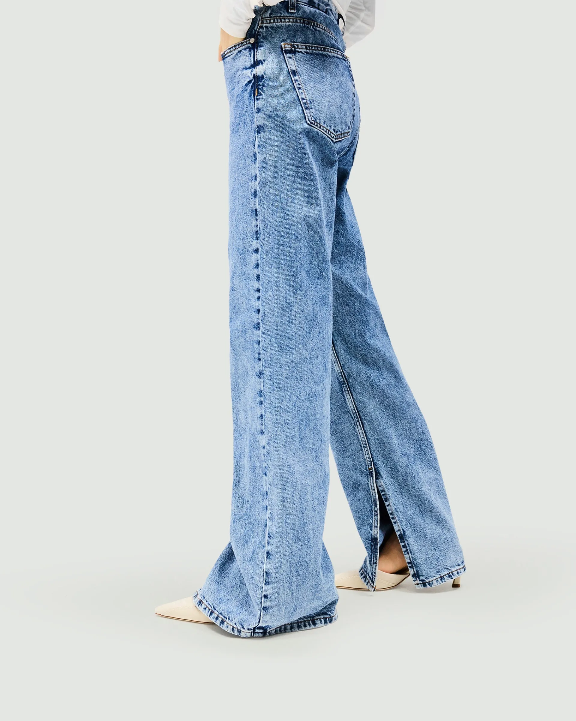 Represent Split Hem Straight Jean - Washed Blue> Bottoms/Jeans