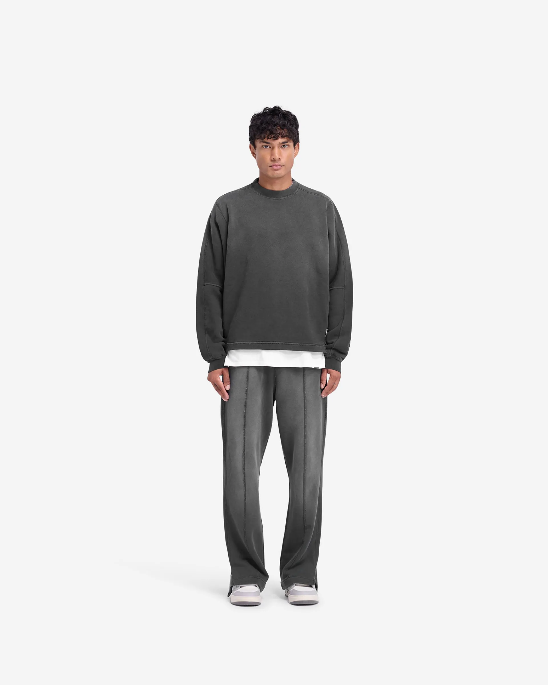 Represent Stepped Hem Sweatshirt - Stained Black> Sweaters