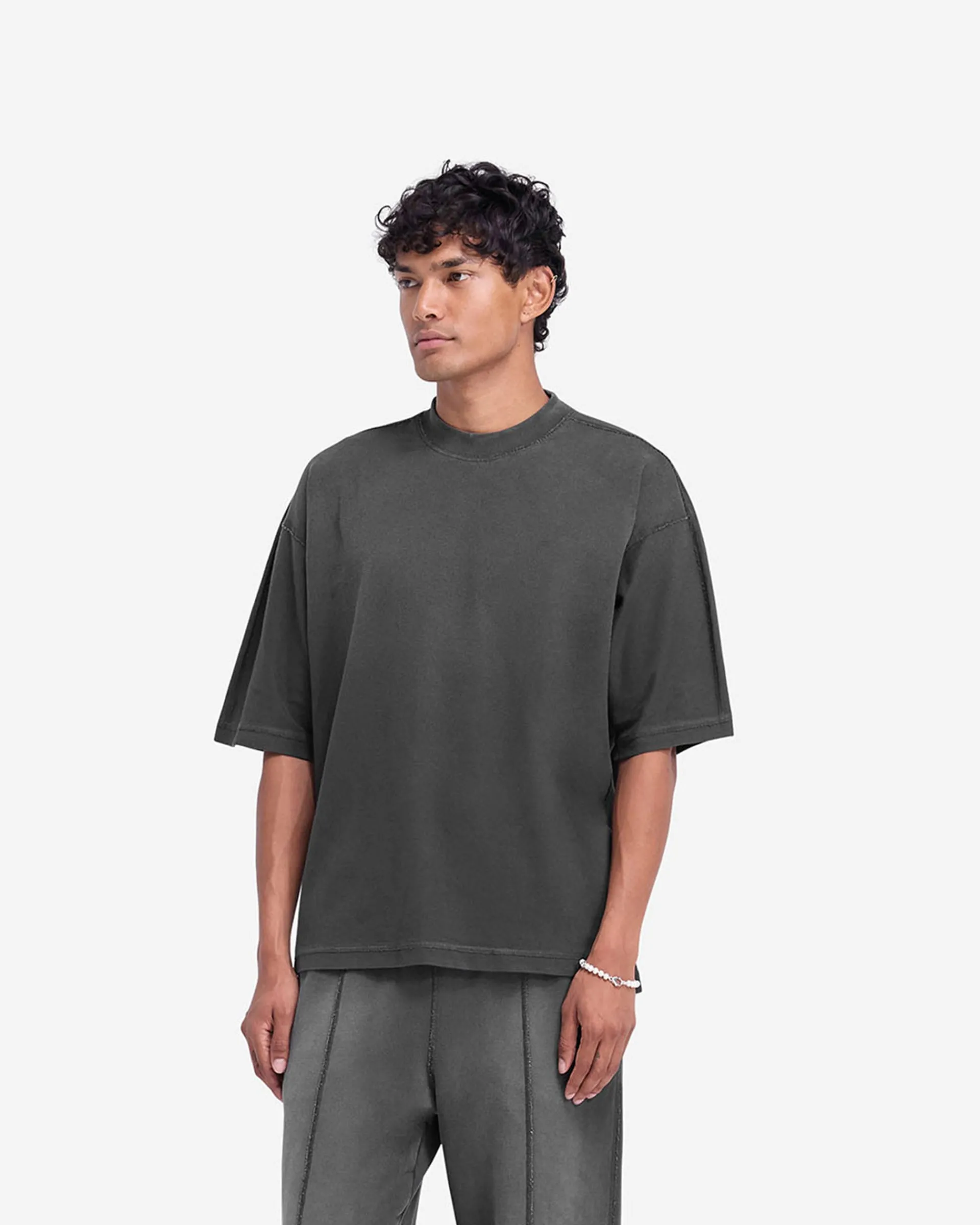 Represent Stepped Hem T-Shirt - Stained Black> T-Shirts