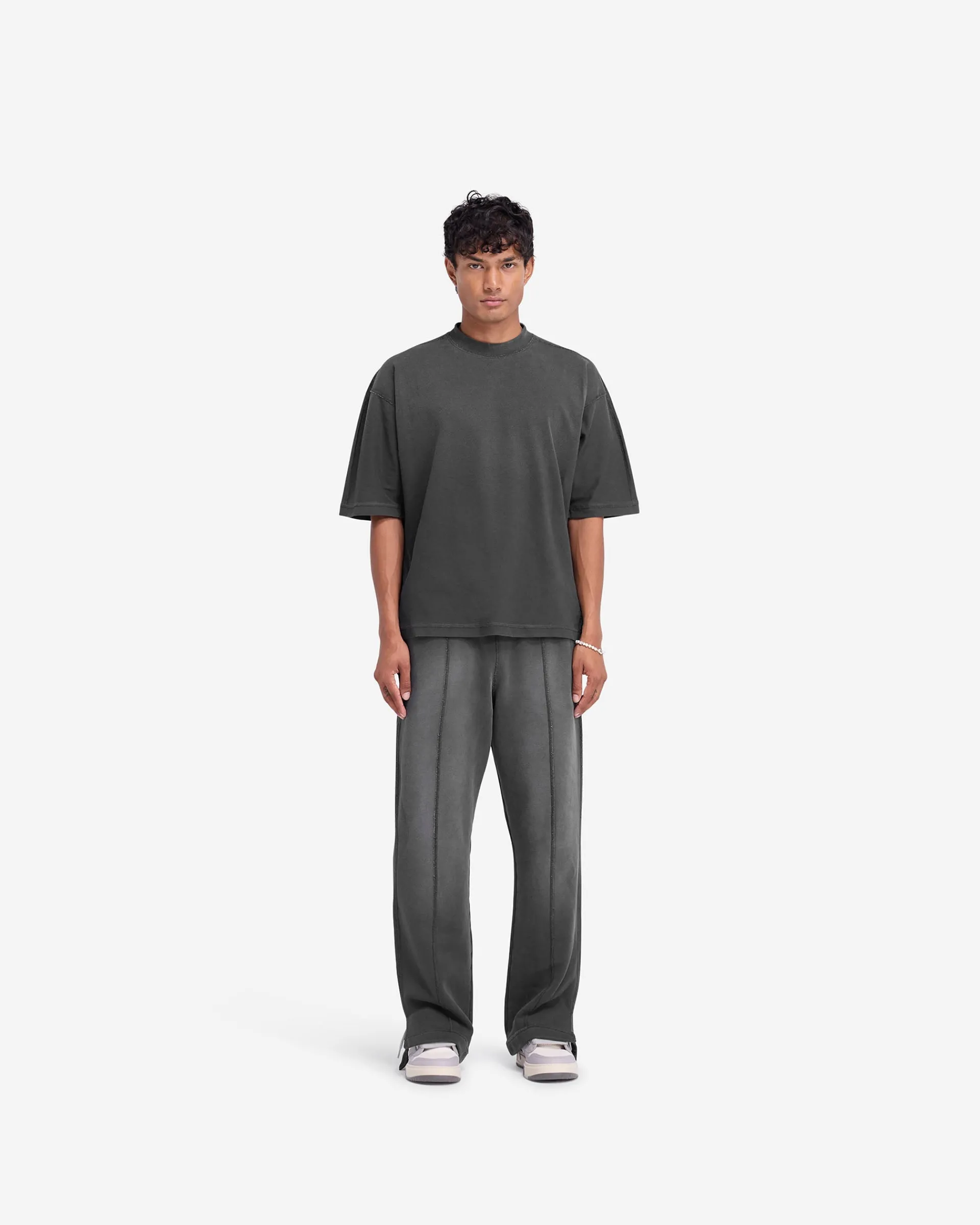 Represent Stepped Hem T-Shirt - Stained Black> T-Shirts