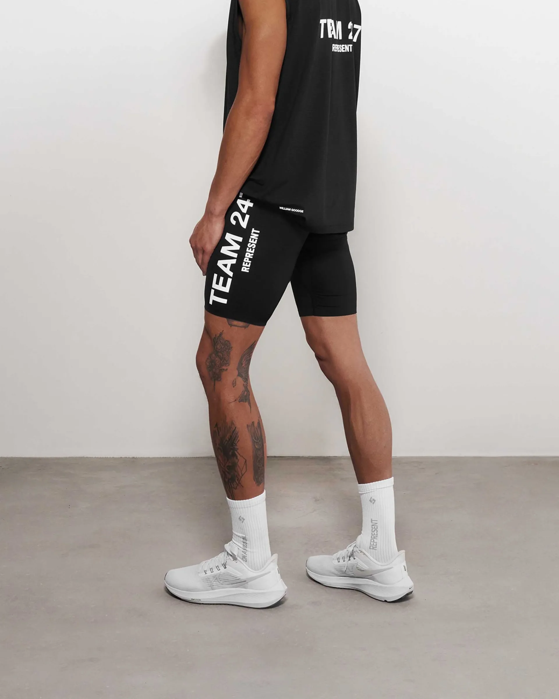 Represent Team 247 Half Tight - Black> Shorts