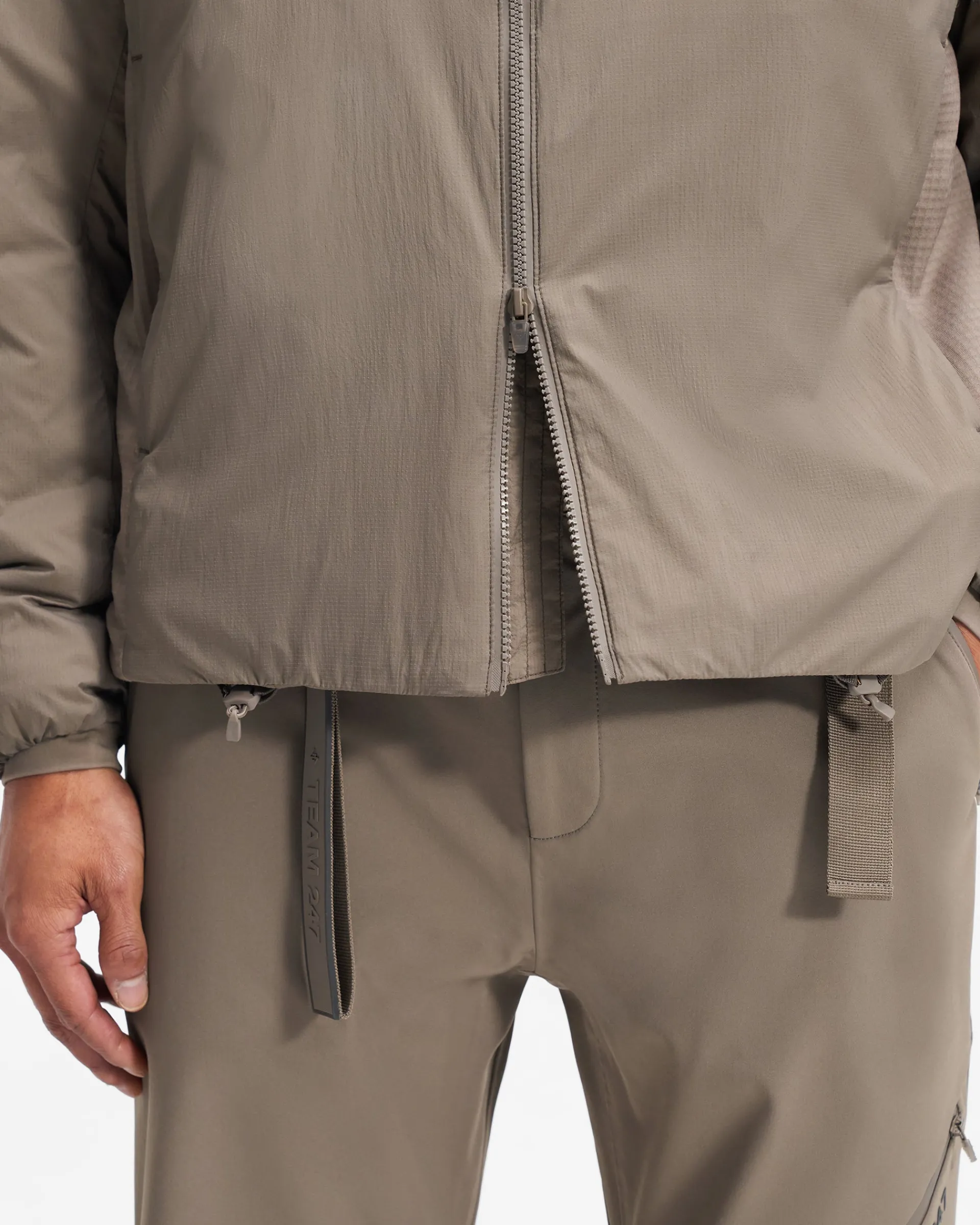 Represent Team 247 Insulated Jacket -> Outerwear